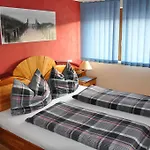 Apartment Morgenfurt - 3 Sterne Und Erdhäuser 4 Sterne In Alleinlage Weissensee