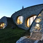 Morgenfurt - 3 Sterne Und Erdhäuser 4 Sterne In Alleinlage Weissensee