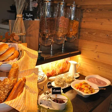 アパート Himmelsboegen Und Mit Seeblick Und Alleinlage ヴァイセンゼー