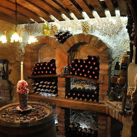 Himmelsboegen Und Mit Seeblick Und Alleinlage Weissensee