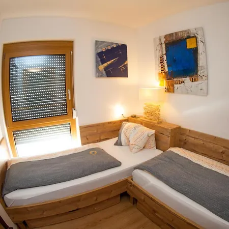 Himmelsboegen Und Mit Seeblick Und Alleinlage アパート *